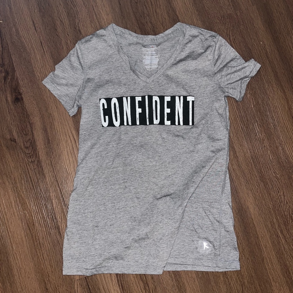 CONFIDENT tshirt size XS good condition